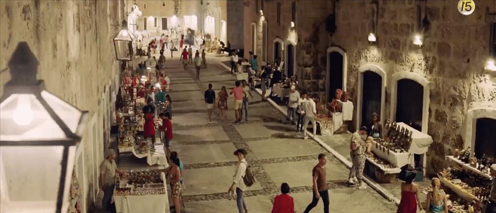 Song Hye Kyo và Park Bo Gum trao nhau ánh mắt say đắm giữa đất trời Cuba thơ mộng-3