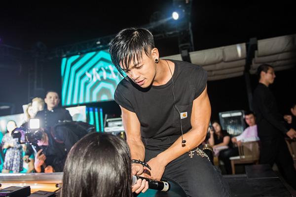 Trọng Hiếu ‘bùng nổ’ trong đêm nhạc Ladies Night-2