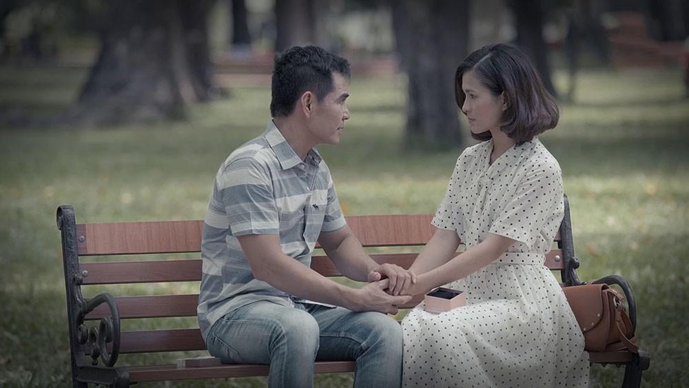 Cận cảnh nhan sắc người phụ nữ khiến Thúy Ngân từ khinh thường trở nên e dè trong Gạo nếp gạo tẻ-1