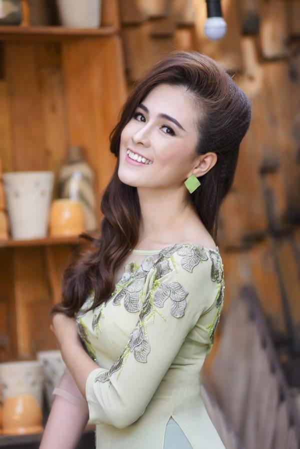 Cận cảnh nhan sắc người phụ nữ khiến Thúy Ngân từ khinh thường trở nên e dè trong Gạo nếp gạo tẻ-5