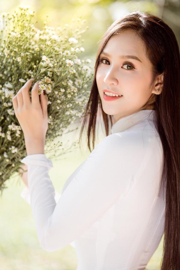 Hot mom 9x gây sốt với nhan sắc xinh đẹp-3