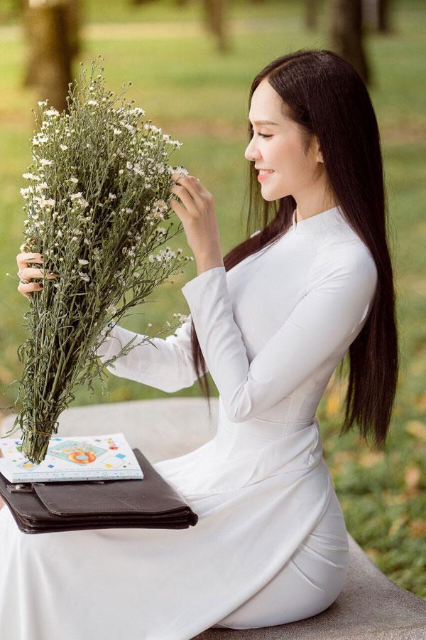 Hot mom 9x gây sốt với nhan sắc xinh đẹp-5
