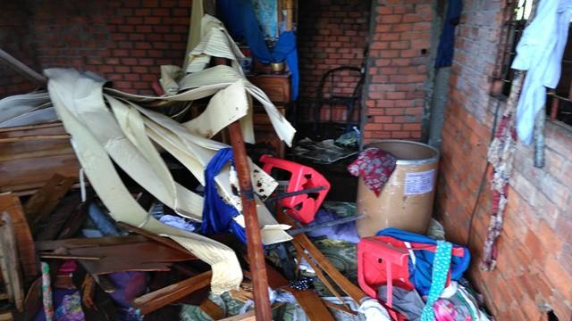 Tiền Giang: Thanh niên có biểu hiện ngáo đá đốt nhà cha đẻ-2