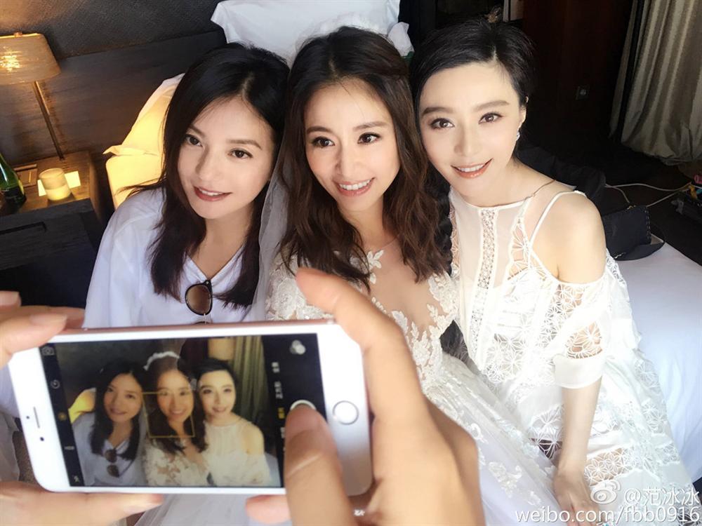 Ba mỹ nhân Hoàn Châu cách cách sớm thành danh, lao đao tuổi tứ tuần-1