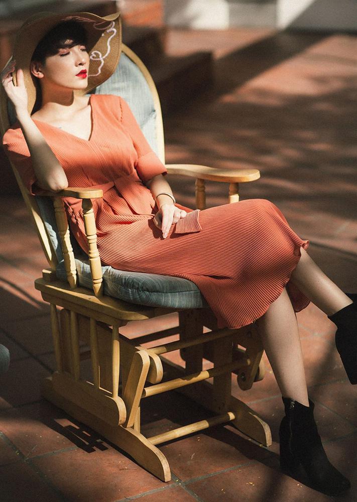 Đẹp trai như soái ca còn chuyên rải thính độc, cô gái 9X khiến fans nữ ngày nhớ đêm mong-8