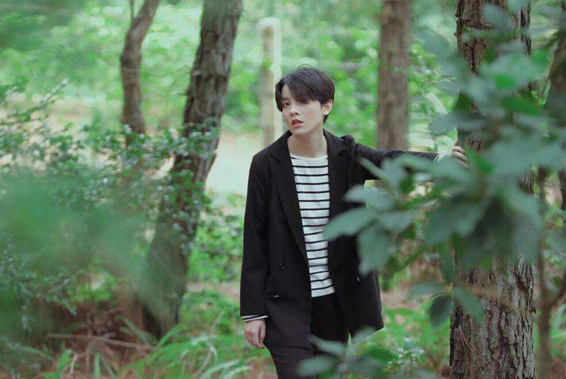 Đẹp trai như soái ca còn chuyên rải thính độc, cô gái 9X khiến fans nữ ngày nhớ đêm mong-15