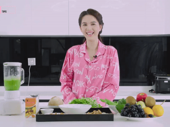 1001 kiểu khoe tắm bồn của các mỹ nhân Việt: người vẫn mặc nguyên đồ, kẻ cởi hết cho biết thế nào là sexy-18