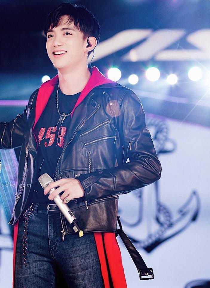 Đau đầu khi phải chọn phe, hát hay đong đầy cảm xúc hay hát giỏi ngập tràn kĩ thuật?-10