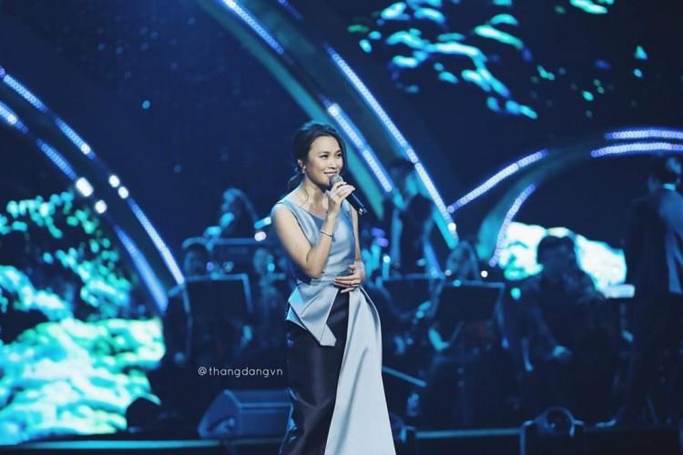 Mỹ Tâm diện đầm đẹp chẳng kém người mẫu, tất cả là nhờ thay đổi nhỏ xíu này-2