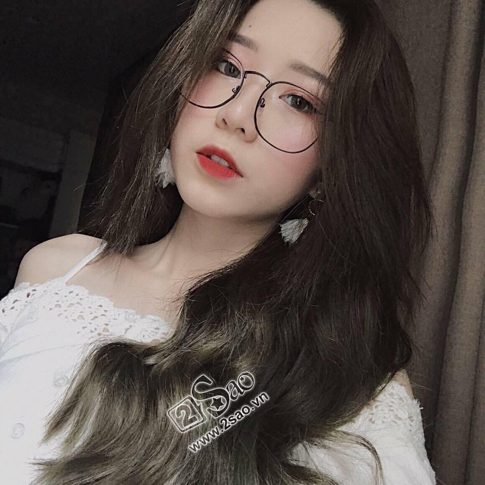 Lộ nhan sắc con gái riêng của nữ doanh nhân vừa trở thành vợ Trương Nam Thành-3