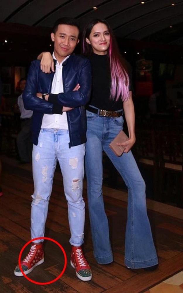 Ai chẳng biết Trấn Thành nghiện giày độn đế, nhưng vác đôi cà kheo 15cm dưới chân thế này thì quá đáng sợ rồi!-11