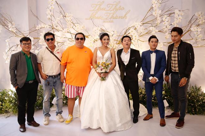 Hoa hậu Đặng Thu Thảo và chồng hát Bolero trong tiệc cưới ở Cần Thơ-6