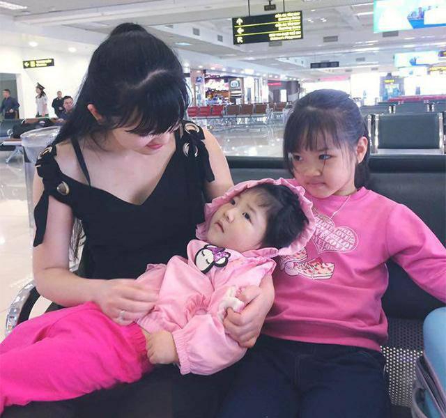 Mẹ nuôi bé gái Lào Cai khiến nhiều người lo lắng khi chia sẻ phải hạn chế đi lại nằm một chỗ chờ đẻ-1