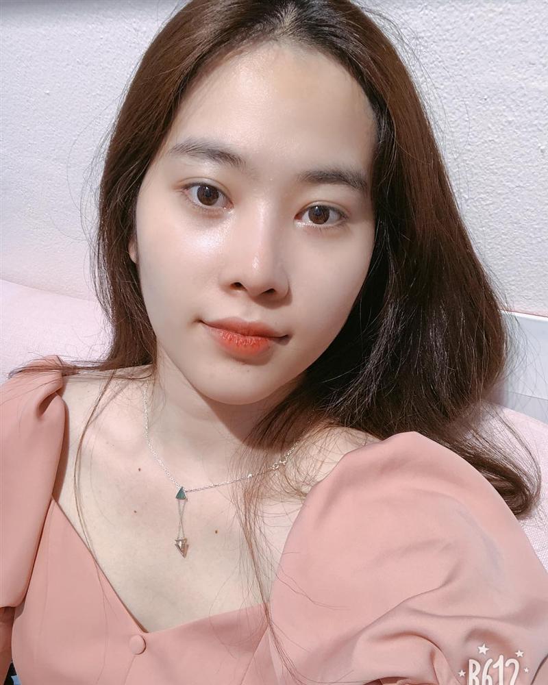 Cố gắng chứng minh mình tỉnh táo, Nam Em vẫn khiến nhiều người lo lắng khi buột miệng: Em bị đơ-1