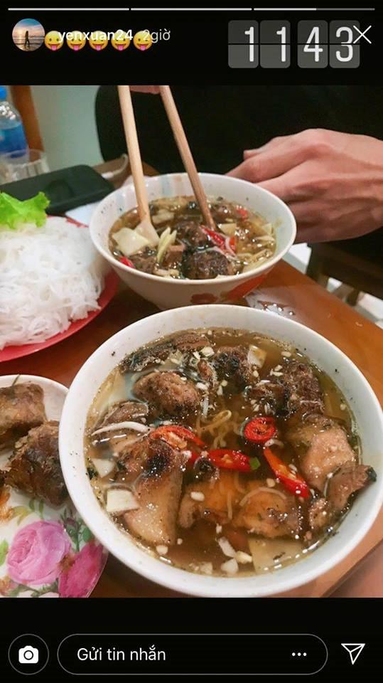 Thủ môn Lâm Tây và bạn gái tin đồn đăng ảnh ăn bún chả trên Instagram-2