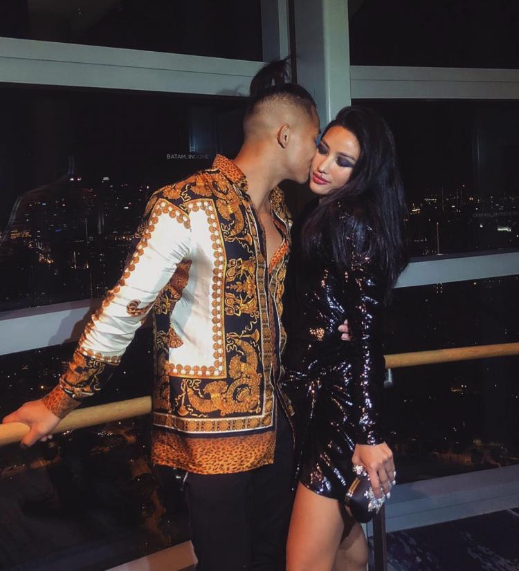 Không hổ danh hotgirl ăn chơi số 1 Sài thành, Meo Meo đăng ảnh tình tứ cùng chồng cũng nóng bỏng hết phần thiên hạ-1