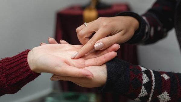 BẠN TIN KHÔNG: Xem chỉ tay để đoán vận mệnh mỗi người cực kỳ chính xác-2