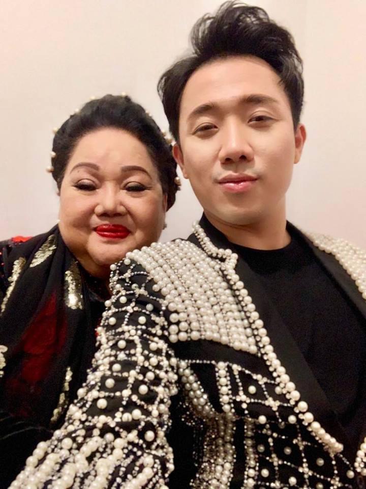 Đàm Thu Trang xúc động được Cường Đô La và bạn bè tổ chức mừng sinh nhật sớm-9