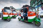 Trải nghiệm tuk tuk - loại xe 3 bánh chở khách phổ biến ở Ấn Độ