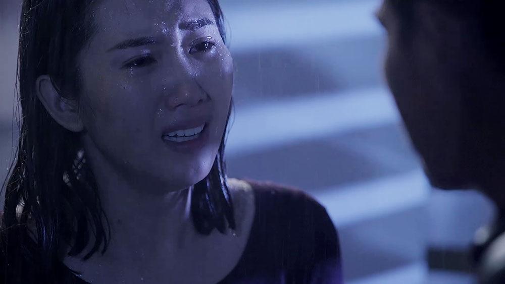 Gạo nếp gạo tẻ tập 88: Thúy Ngân quỳ gối xin chồng tha thứ nhưng tất cả đã quá muộn màng-15