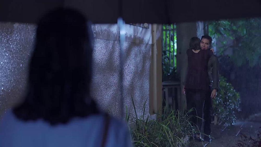 Gạo nếp gạo tẻ tập 88: Thúy Ngân quỳ gối xin chồng tha thứ nhưng tất cả đã quá muộn màng-16