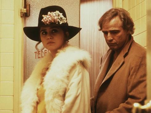 Cảnh cưỡng hiếp tai tiếng phá hủy cuộc đời diễn viên nữ như thế nào?