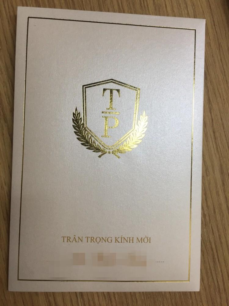 Công bố thiệp cưới giản dị không ngờ của Á hậu Thanh Tú và chồng đại gia-3