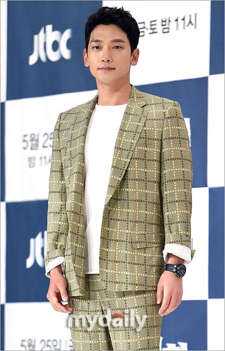 Con trai là tài tử Bi Rain siêu giàu, vậy mà cha mẹ lại bị tố vay 500 triệu không chịu trả từ 30 năm trước-2