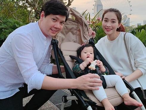 Hoa hậu Đặng Thu Thảo bật mí loạt thói quen đáng yêu của ái nữ 8 tháng tuổi khiến bà mẹ nào cũng 'ham phát hờn'