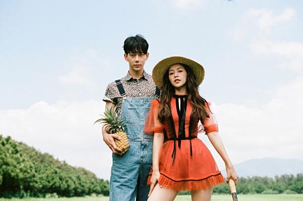 Chi Pu cởi phăng áo, múa cột quyến rũ bạn trai trong MV bị gắn mác 16+-4