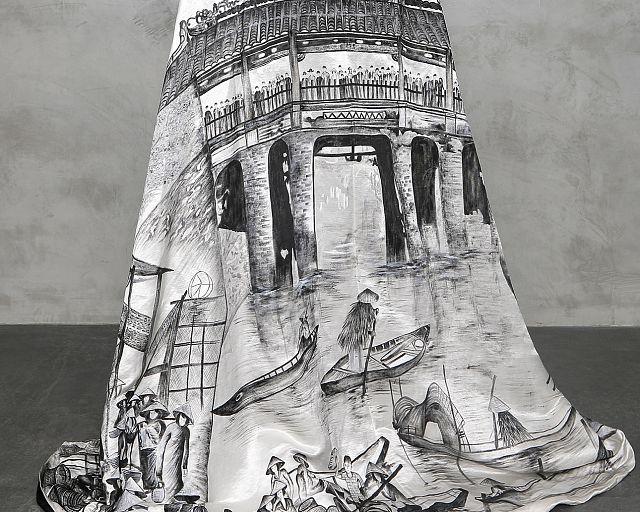 Lộ diện bộ quốc phục thứ 2 của Minh Tú về Hội An và nụ cười Việt đẹp nhất thế giới tại Miss Supranational 2018-5