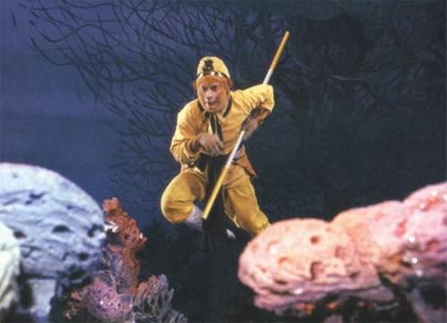 Tây Du Ký: Lý giải nguyên nhân Tôn Ngộ Không cất gậy Như Ý ở vành tai mà không phải chỗ khác-6