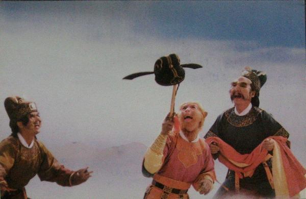 Tây Du Ký: Lý giải nguyên nhân Tôn Ngộ Không cất gậy Như Ý ở vành tai mà không phải chỗ khác-10