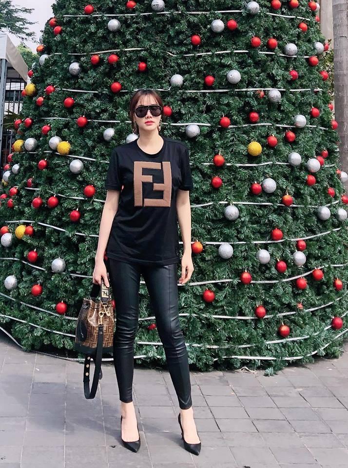 Tận hưởng hạnh phúc lứa đôi với ông xã Tuấn John, Lan Khuê thấy ngày nào cũng như đi event-9