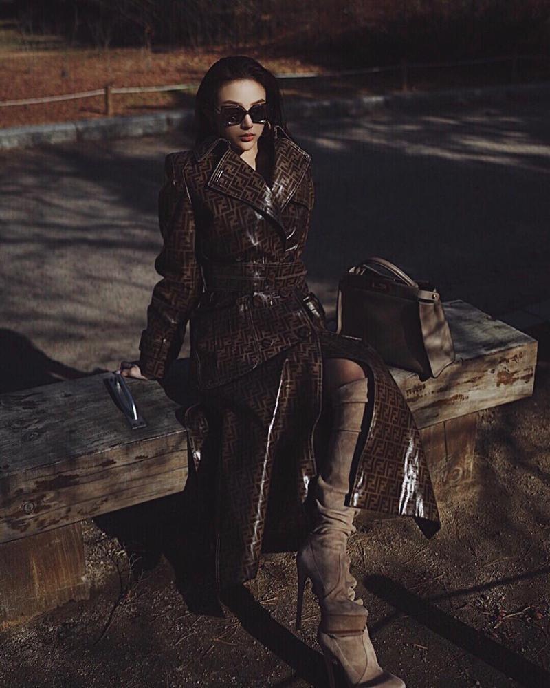 Huyền Baby cùng cặp gia đình HOT nhất MXH rủ nhau khoe street style đẹp như tranh vẽ ở xứ sở kim chi-4