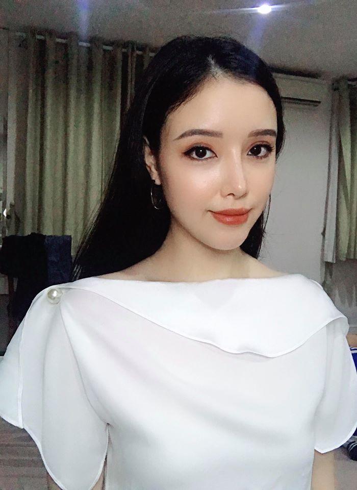 Làn da trắng mịn như bông bưởi của em gái Mai Phương Thúy-4