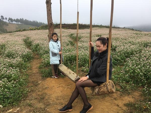 Mê mẩn ngắm đồi hoa tam giác mạch trên cao nguyên Mộc Châu lộng gió-3