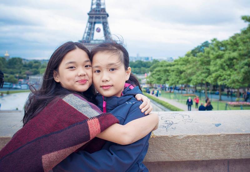 Vài năm không gặp, hai con gái của ca sĩ Mỹ Lệ gây bất ngờ vì ngoại hình phổng phao, gương mặt chuẩn hotgirl-11