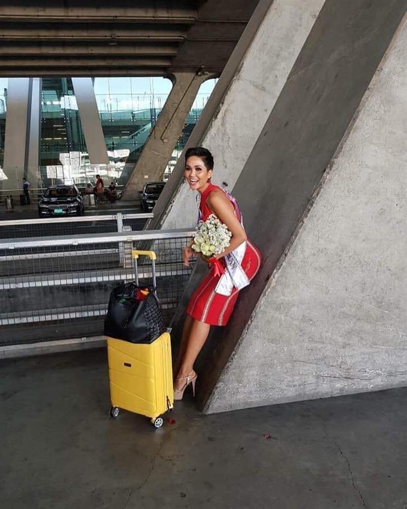 HHen Niê tạo dáng điên đảo tại sân bay Bangkok, mỹ nữ Philippines được chào đón như nữ hoàng-2