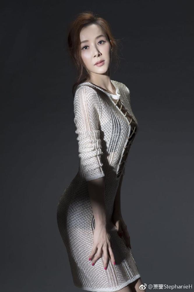 Tưởng thảm họa thẩm mỹ, ai ngờ mỹ nhân số 1 xứ Đài ngày càng đẹp-10