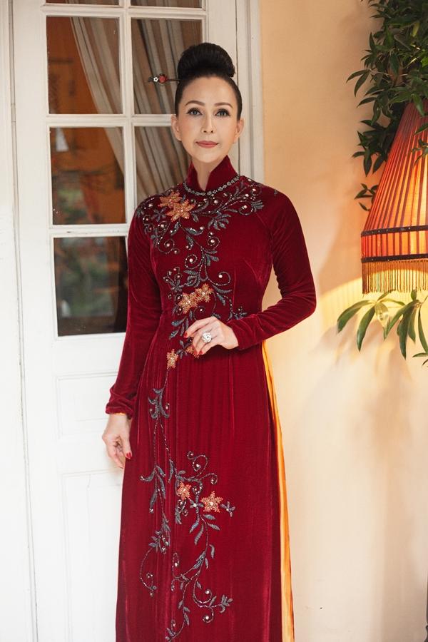 Gừng càng già càng cay, Diễm My khẳng định U60 body vẫn ngon, làm mẫu dễ như ăn kẹo-6