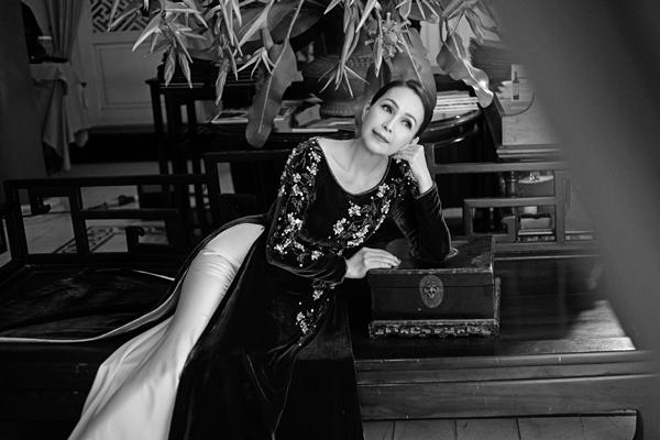 Gừng càng già càng cay, Diễm My khẳng định U60 body vẫn ngon, làm mẫu dễ như ăn kẹo-17