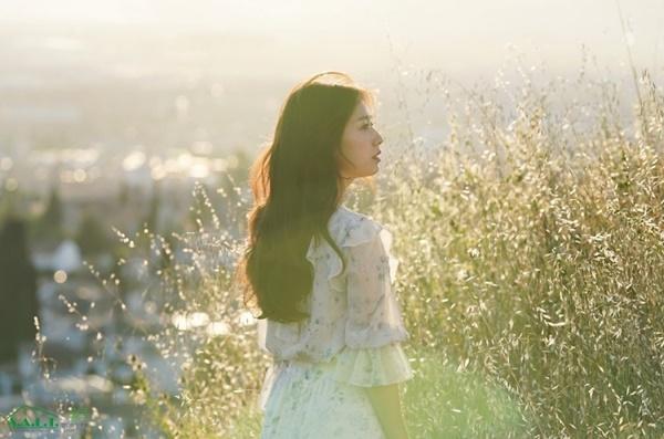 Park Shin Hye xinh đẹp tựa nữ thần, chơi bóng đá trên phim trường Memories Of The Alhambra-8