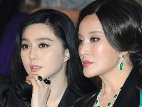 Chấn động: Có đến 17 minh tinh Hoa ngữ trốn thuế, dân mạng đòi công khai danh sách để công bằng với Phạm Băng Băng!