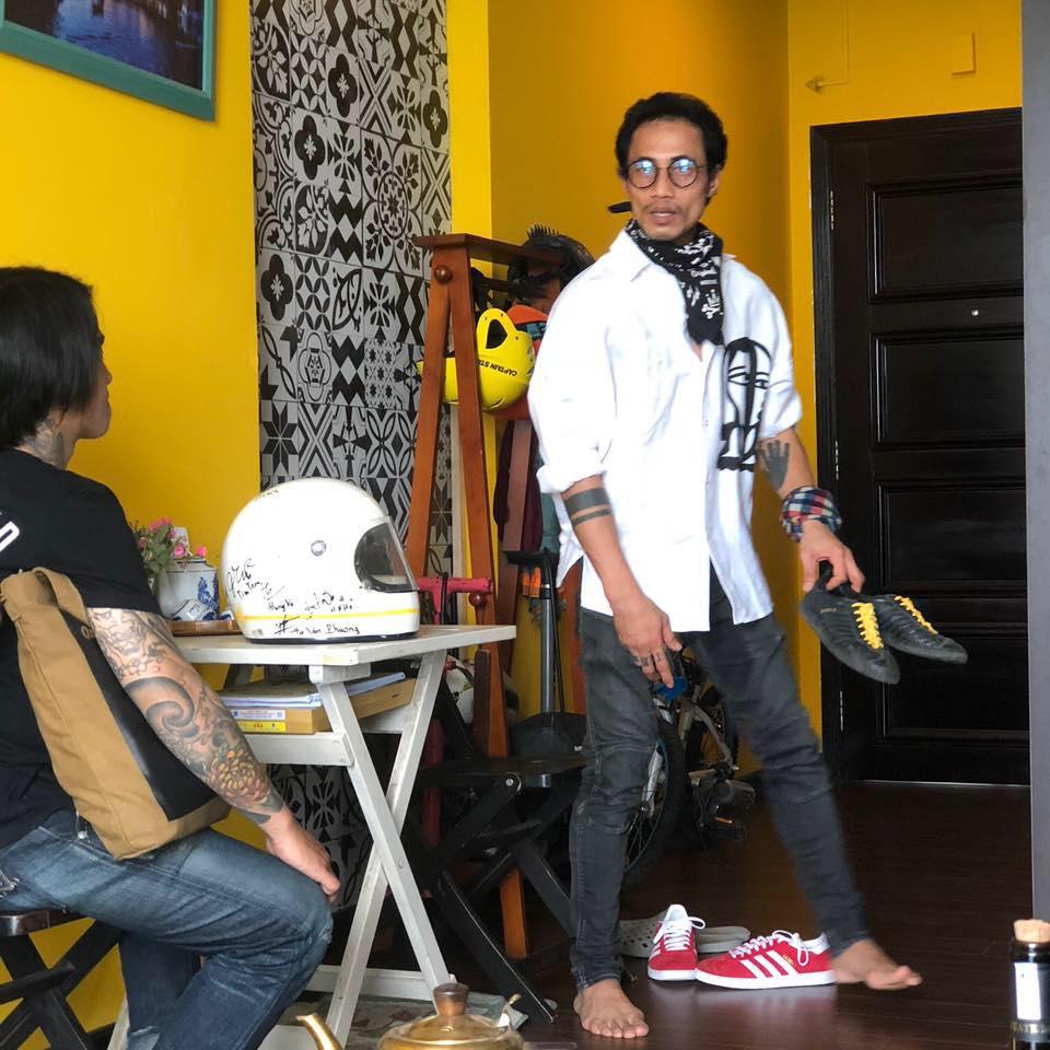 Rocker Phạm Anh Khoa mặt hốc hác, gầy trơ xương sau scandal bị tố gạ tình tục tĩu-11