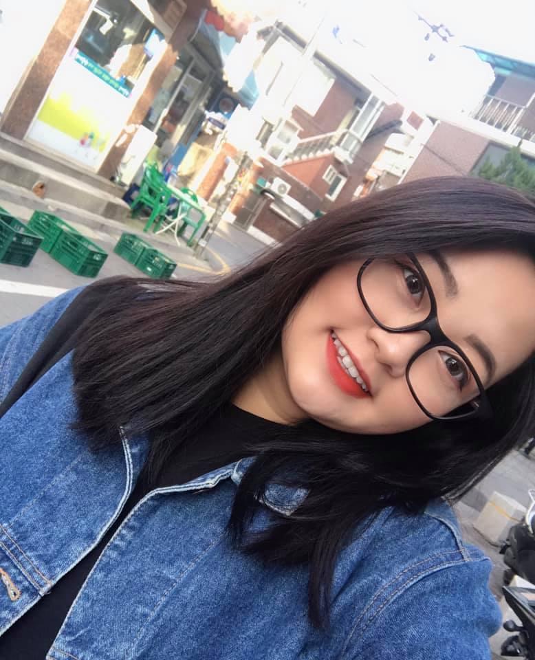 Năm thì mười họa mới khoe em gái nhưng hễ chia sẻ Ly Kute chỉ cảnh báo cô nàng chuyên tâm học tập-4