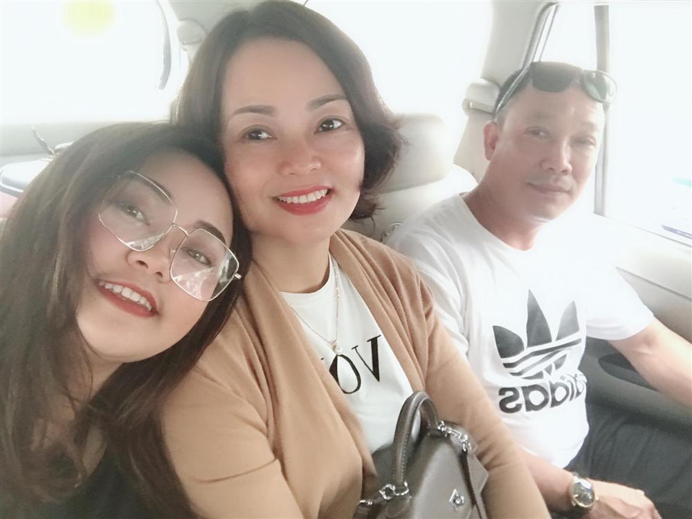 Năm thì mười họa mới khoe em gái nhưng hễ chia sẻ Ly Kute chỉ cảnh báo cô nàng chuyên tâm học tập-3