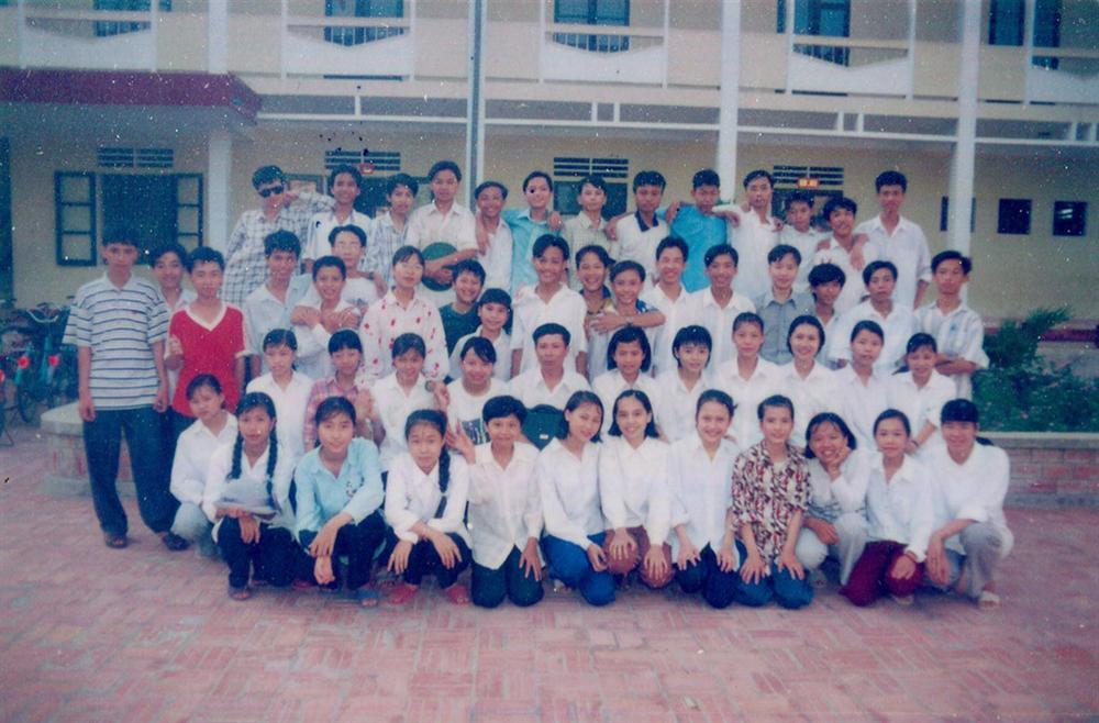 Lớp cấp 2 ở Nghệ An họp mặt sau 20 năm ra trường vẫn gần đủ sĩ số-6