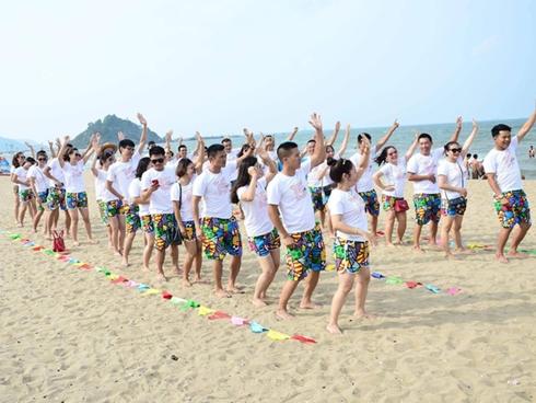 Lớp cấp 2 ở Nghệ An họp mặt sau 20 năm ra trường vẫn gần đủ sĩ số-8