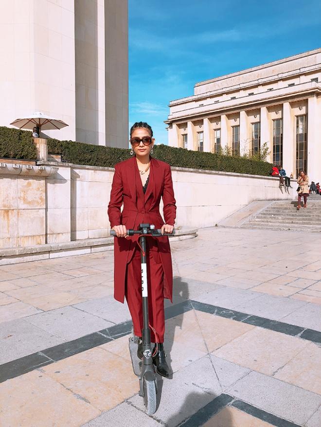 Á hậu Trương Thị May hào hứng khám phá nước Pháp xinh đẹp-14